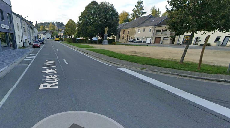 Google street view de la place de Meix-dvt-Virton